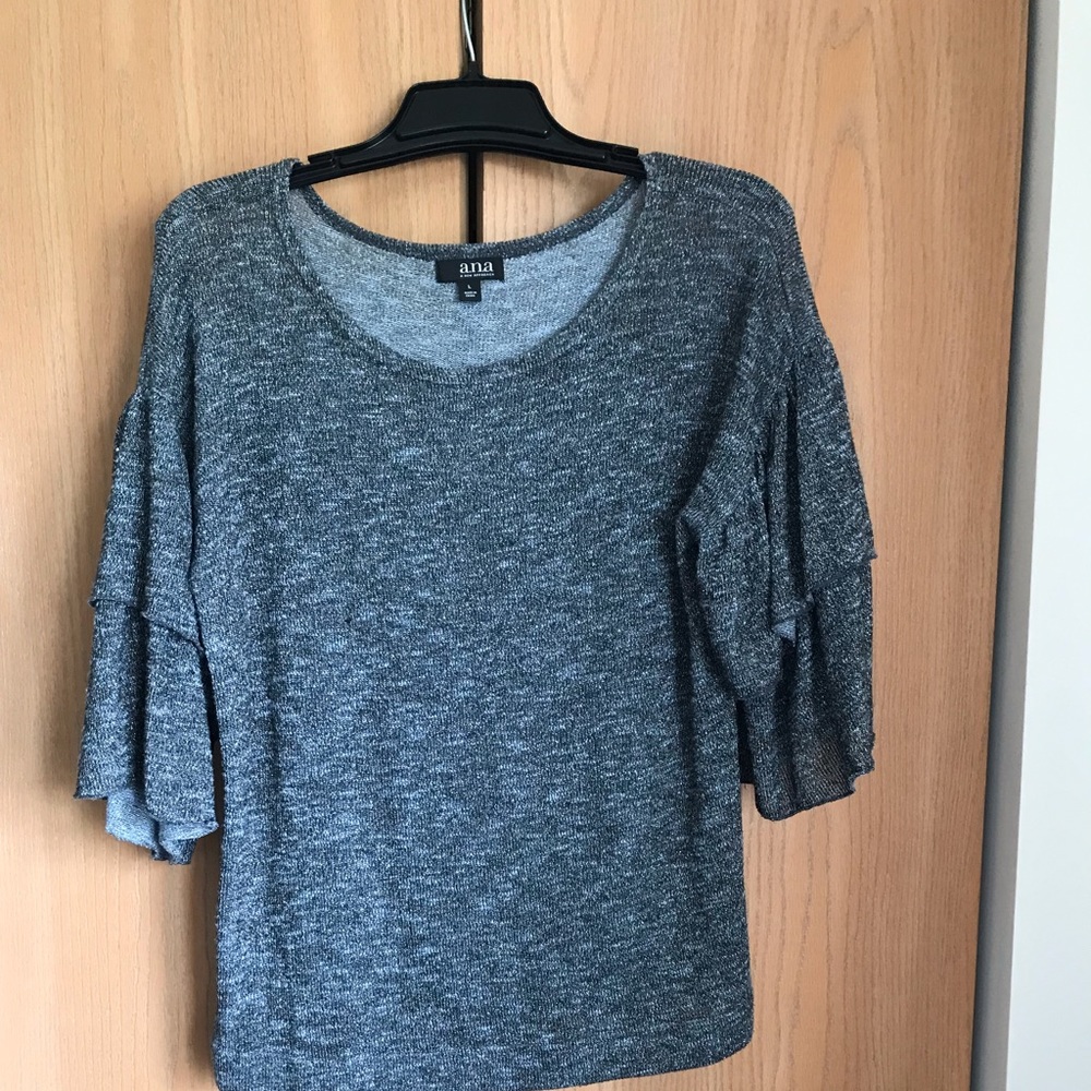 BLACK AND GRAY METALLIC SWEATER